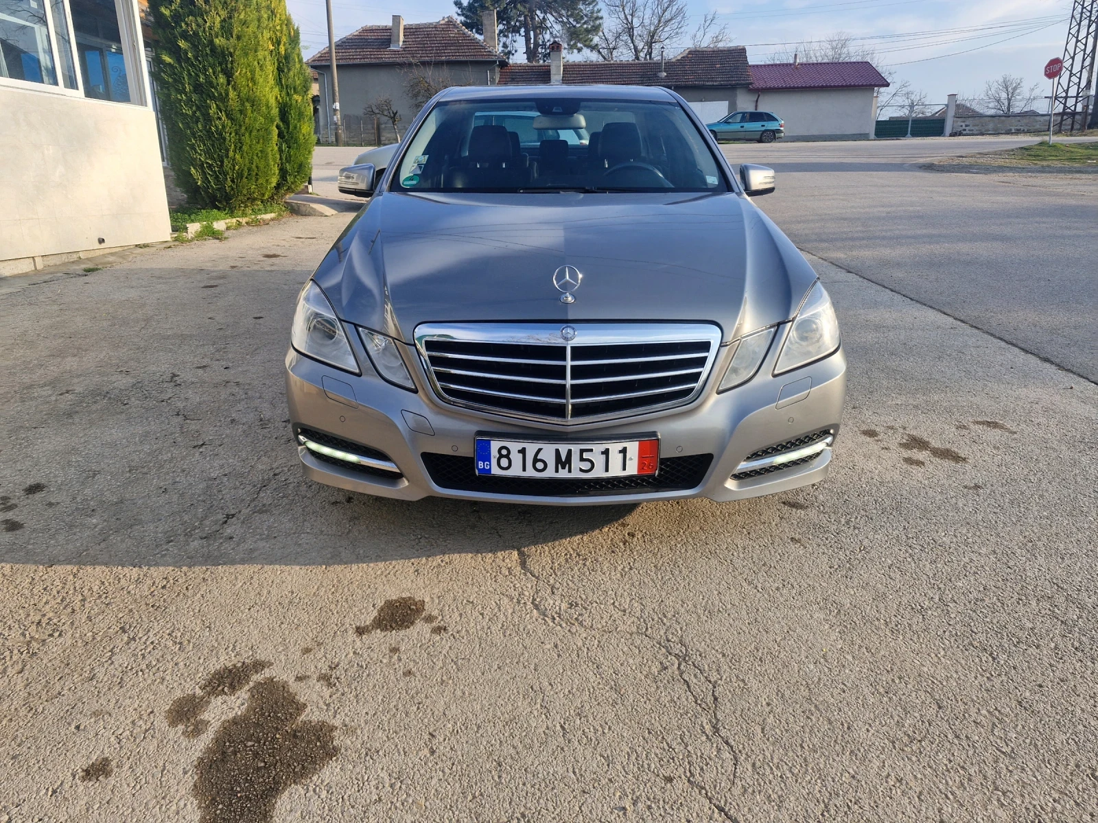 Mercedes-Benz E 350 CGI, снимка 3 - Автомобили и джипове - 53969727