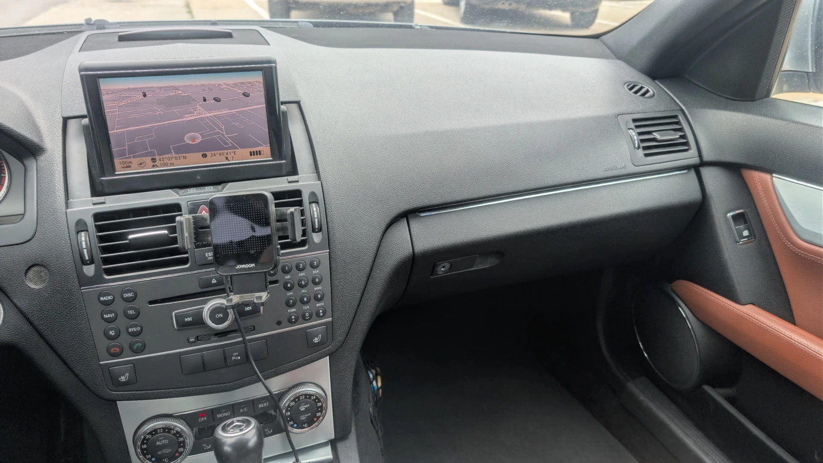 Mercedes-Benz C 280, снимка 9 - Автомобили и джипове - 54153113