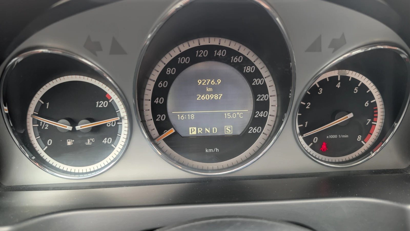 Mercedes-Benz C 280, снимка 8 - Автомобили и джипове - 54153113