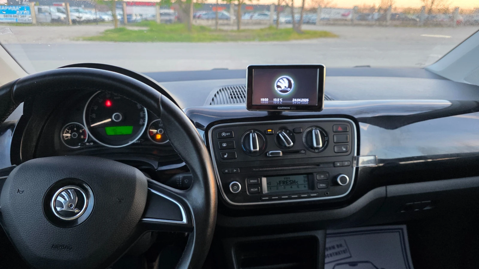 Skoda Citigo KATO ЧИСТО НОВ, снимка 13 - Автомобили и джипове - 54338154