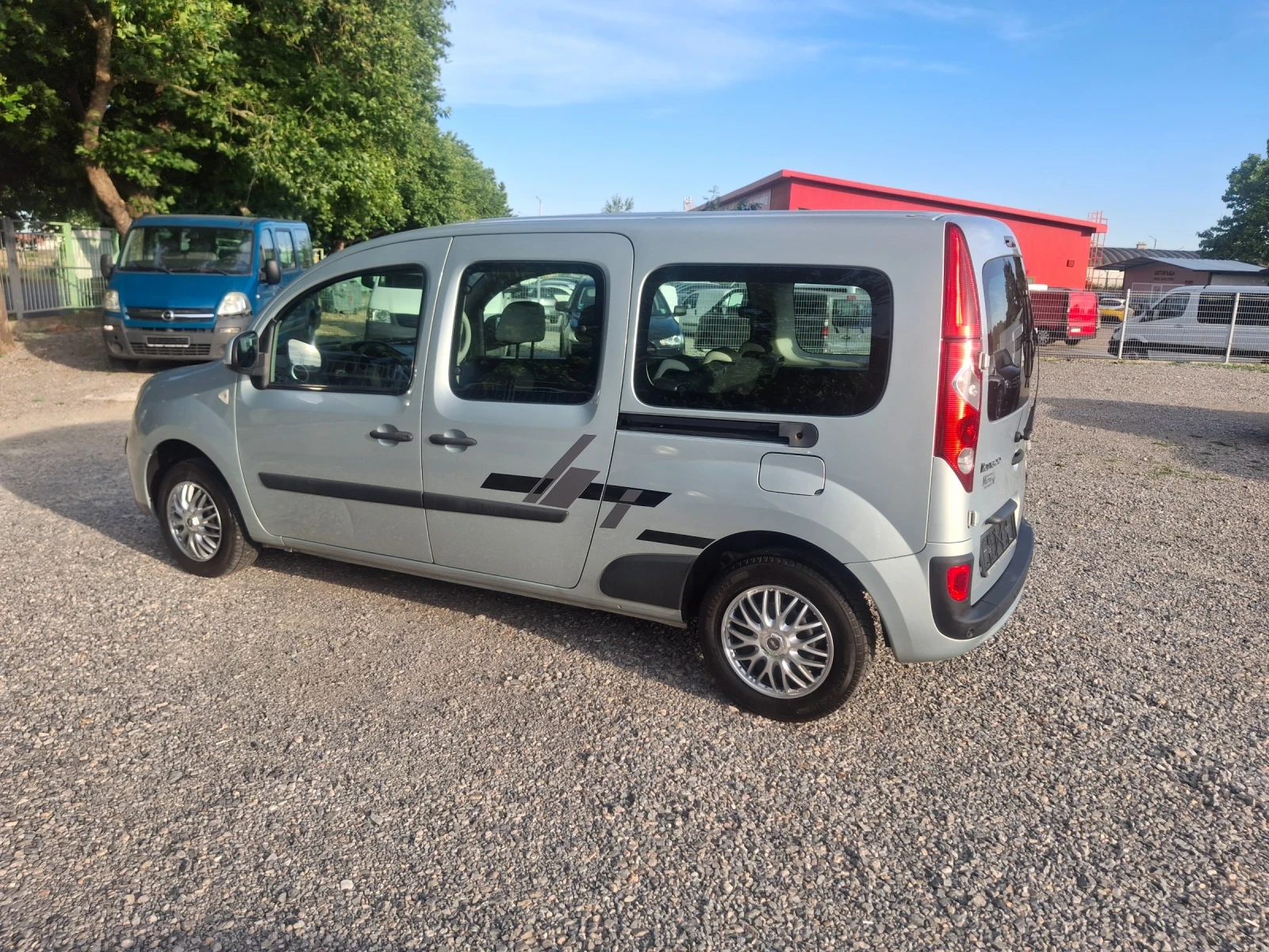 Renault Kangoo 7 Mesta Lang , снимка 13 - Автомобили и джипове - 54838813