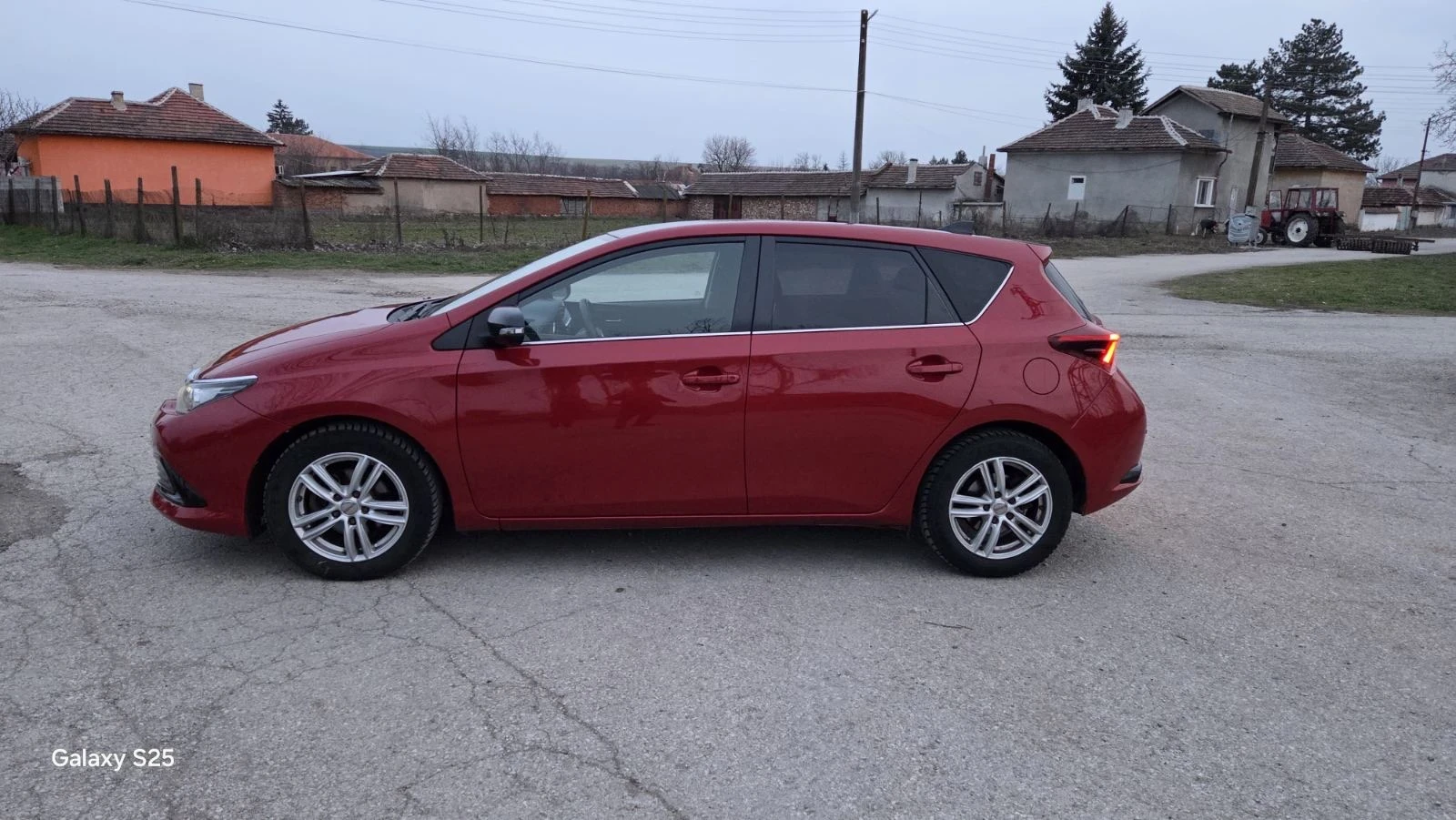 Toyota Auris 1.2 Д4Т, снимка 4 - Автомобили и джипове - 55212507