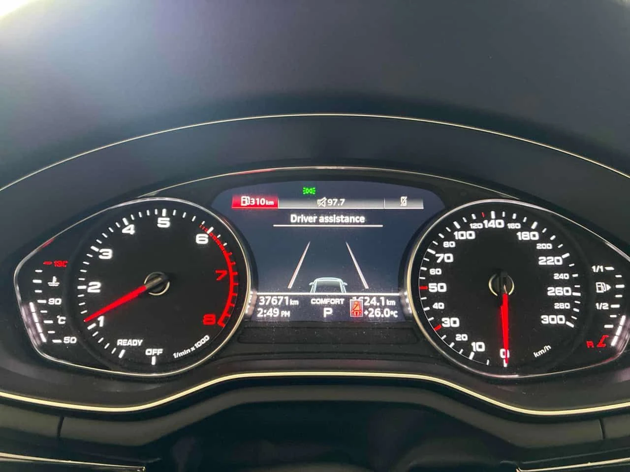 Audi A4 Komfort | DISTRONIC | ШИБИДАХ | , снимка 8 - Автомобили и джипове - 55582680