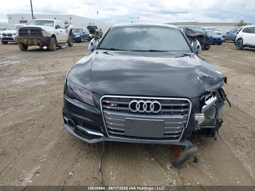 Audi S7 PRESTIGE Автокредит Цена до България, снимка 2 - Автомобили и джипове - 55844059