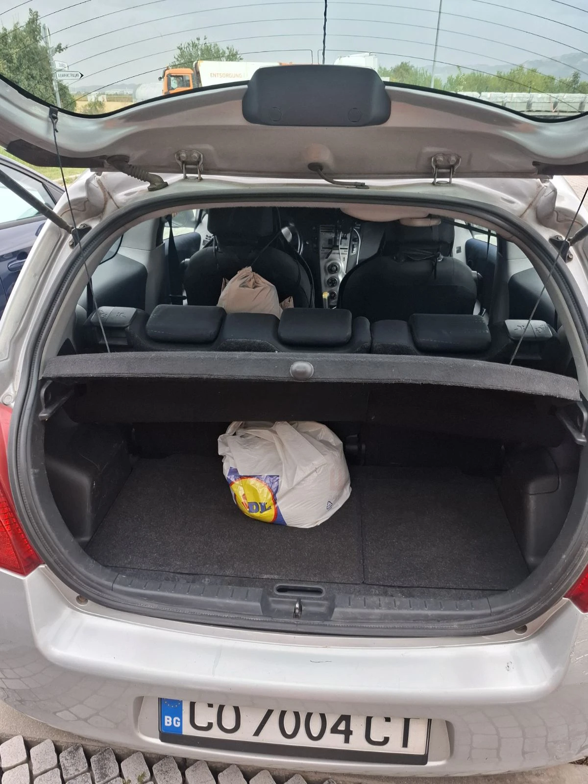 Toyota Yaris 2, снимка 6 - Автомобили и джипове - 55894541