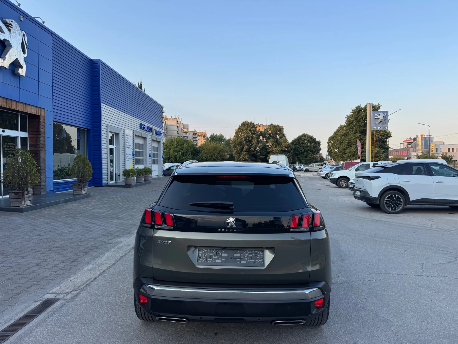 Peugeot 3008 1.6 HDI 120kc Allure, снимка 4 - Автомобили и джипове - 56023270