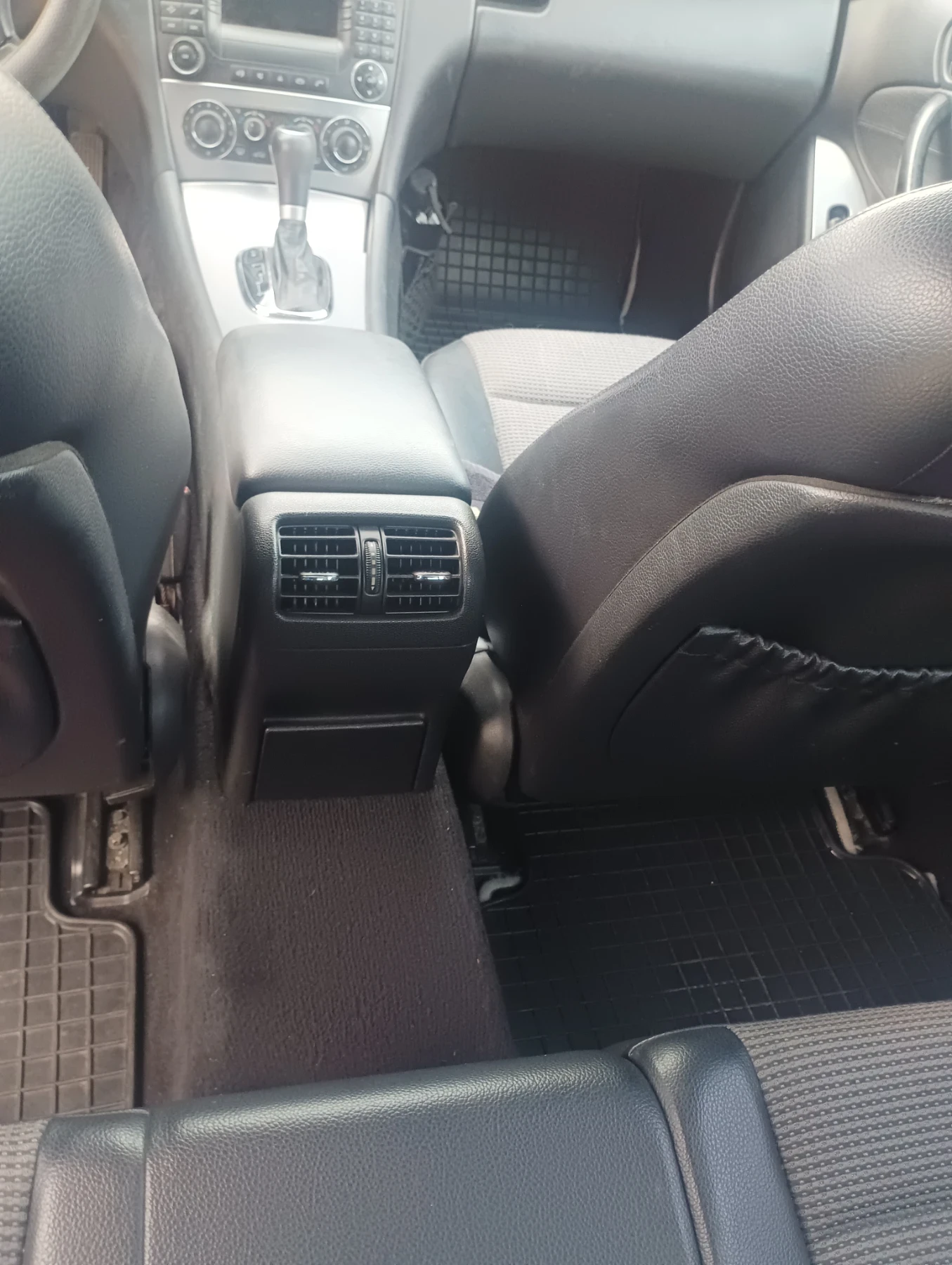 Mercedes-Benz C 200 1.8 i compresor , снимка 8 - Автомобили и джипове - 56060126