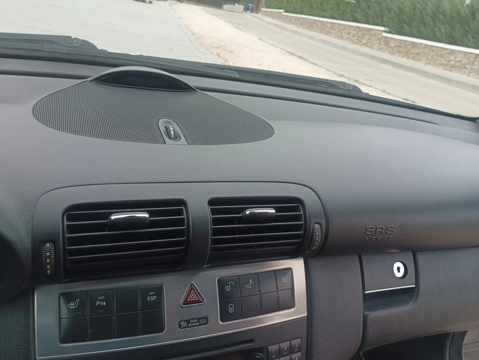 Mercedes-Benz C 200 1.8 i compresor , снимка 5 - Автомобили и джипове - 56060126