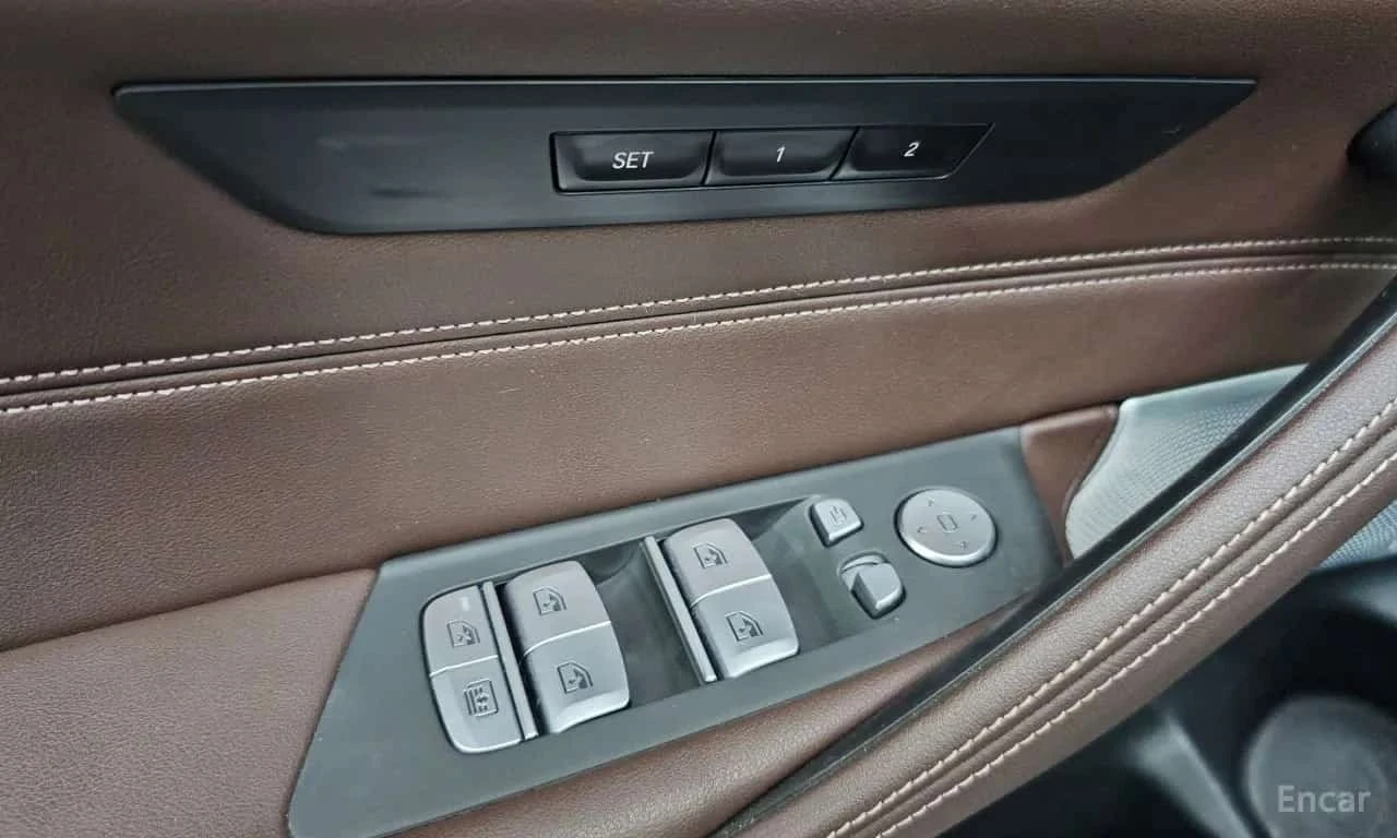 BMW 550 * M550i xDrive * ФИКСИРАНА ЦЕНА ДО БЪЛГАРИЯ * , снимка 13 - Автомобили и джипове - 56256468