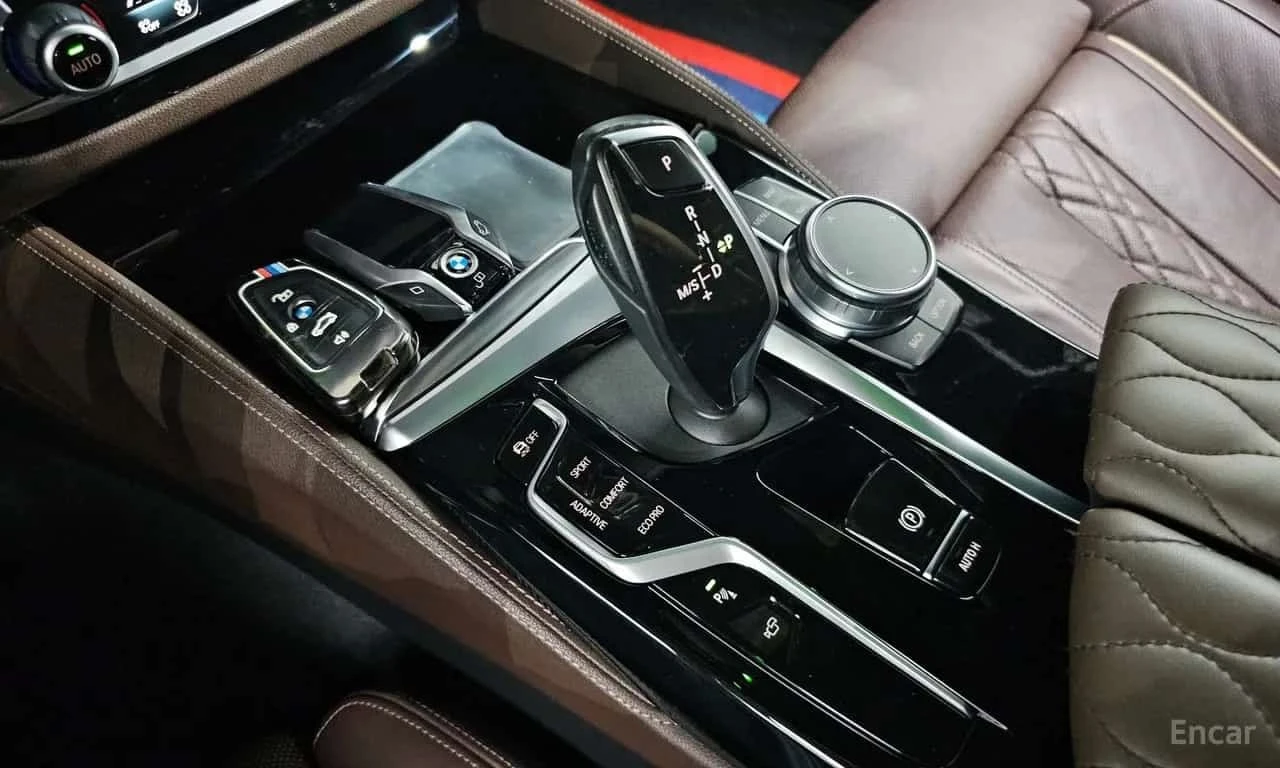 BMW 550 * M550i xDrive * ФИКСИРАНА ЦЕНА ДО БЪЛГАРИЯ * , снимка 9 - Автомобили и джипове - 56256468