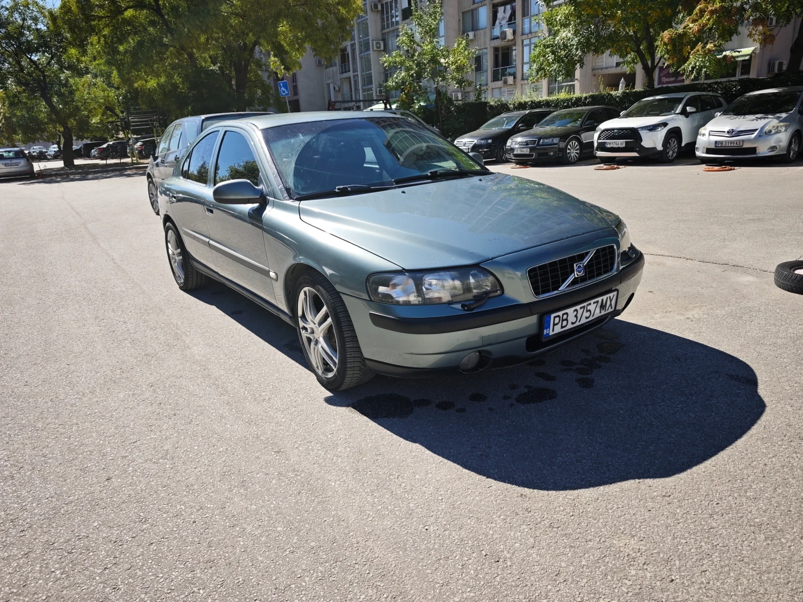 Volvo S60 2.4i, снимка 3 - Автомобили и джипове - 56345382