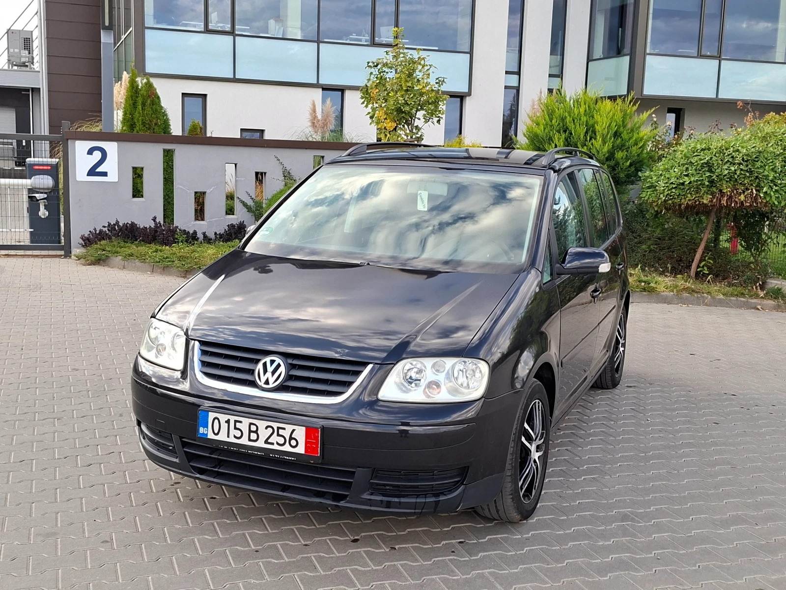 VW Touran 2.0TDI* (140кс)* 7-МЕСТА* HOB BHOC* 