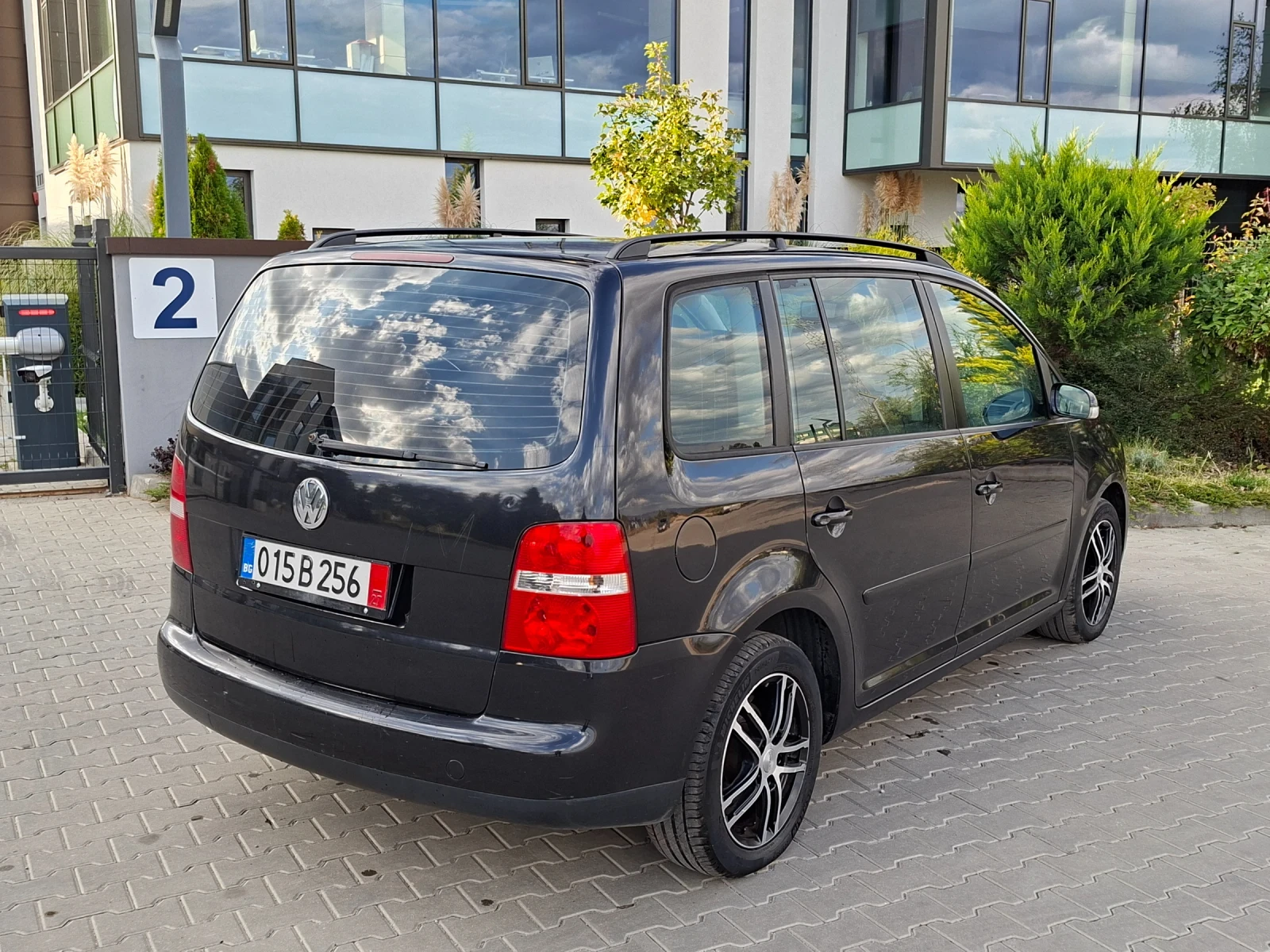 VW Touran 2.0TDI* (140��)* 7-�����* HOB BHOC*  | Mobile.bg � ����������� 14