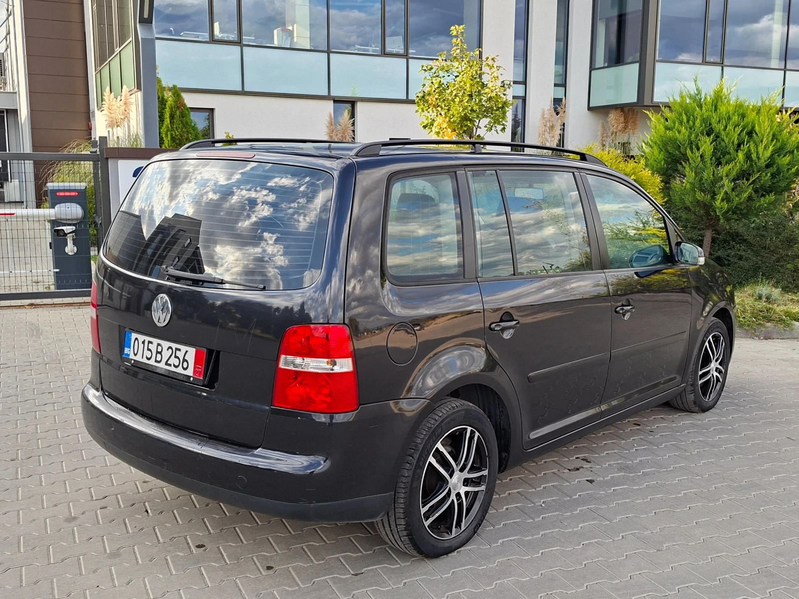 VW Touran 2.0TDI* (140��)* 7-�����* HOB BHOC*  | Mobile.bg � ����������� 13