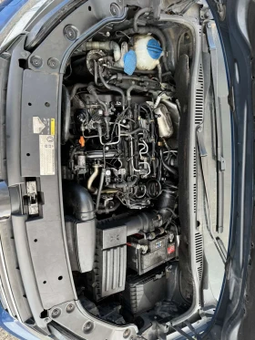 VW Touran 2.0 тди, снимка 6