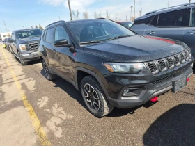 Jeep Compass * TRAILHAWK * REMOTE START* CARPLAY * PANO, снимка 2