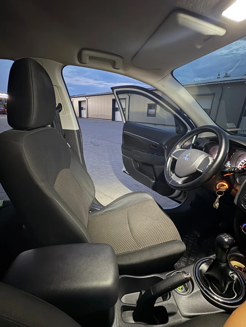 Mitsubishi ASX 1.6 (115 кс), снимка 10 - Автомобили и джипове - 51877645