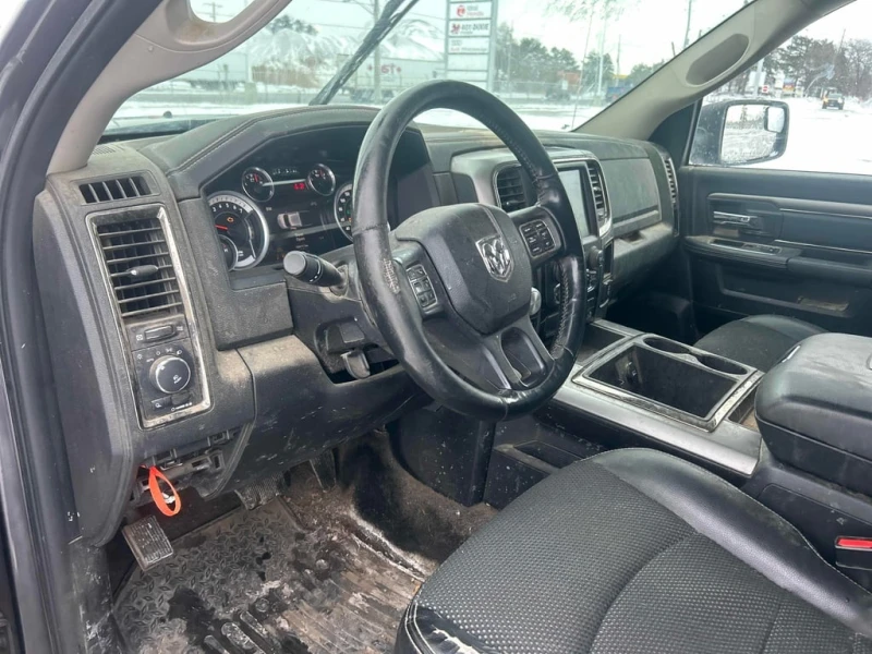 Dodge RAM 1500 * Sport * CARFAX * БЕЗ ПЪРВОНАЧАЛНА ВНОСКА, снимка 5 - Автомобили и джипове - 52950500