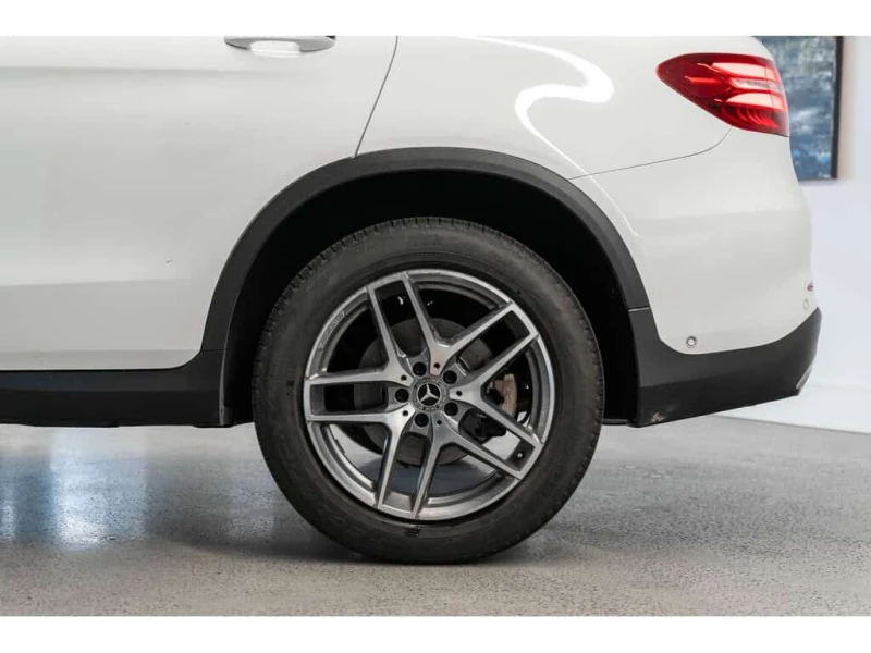 Mercedes-Benz GLC 300 360/PANO/4MATIC/HEATED SEATS/MEMORY, снимка 11 - Автомобили и джипове - 53523516