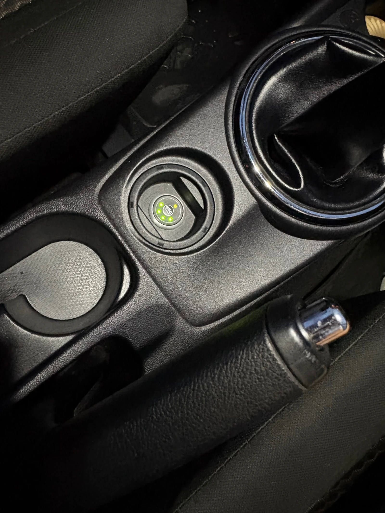 Mitsubishi ASX 1.6 (115 ��) | Mobile.bg � ����������� 11