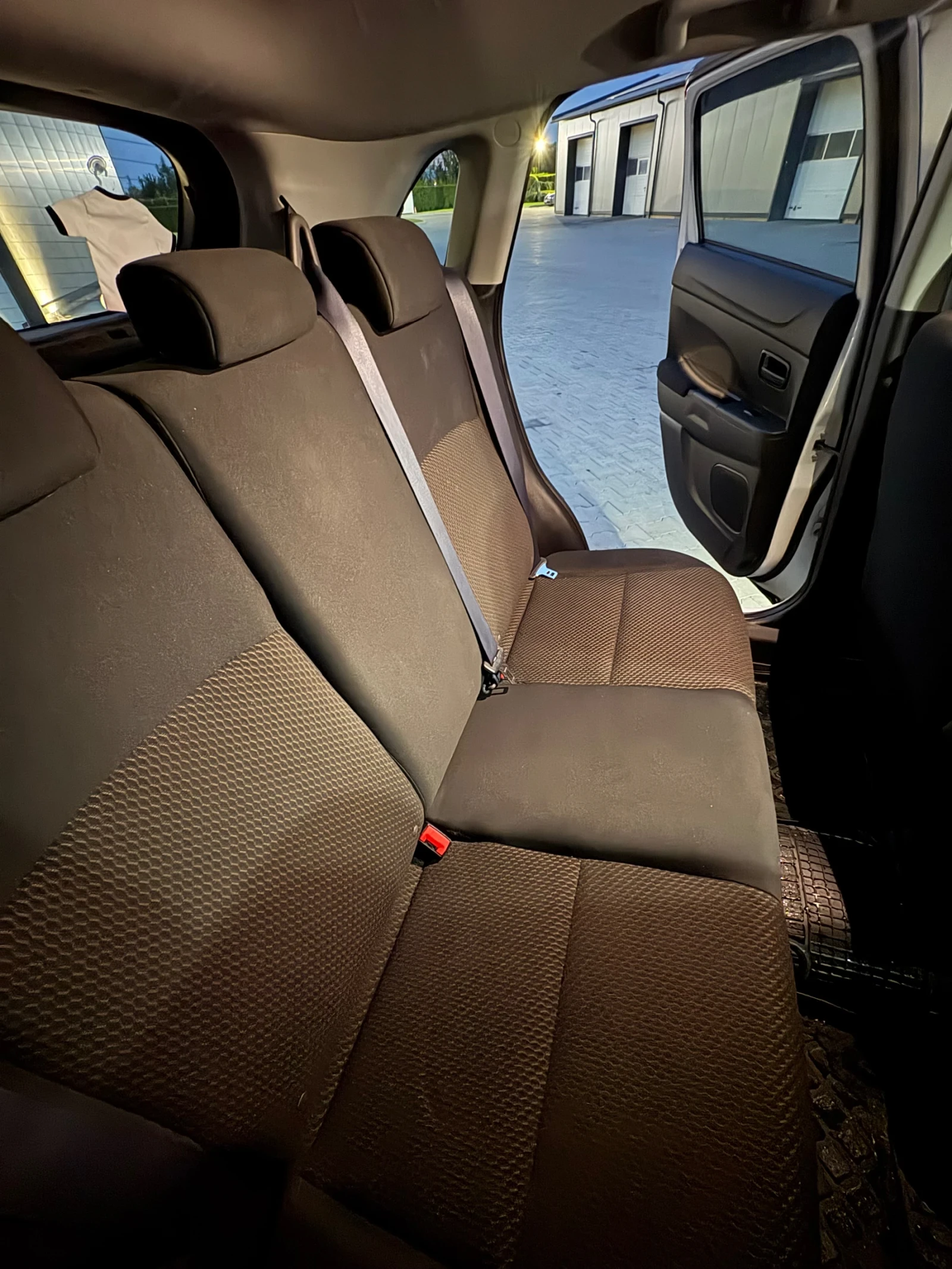 Mitsubishi ASX 1.6 (115 ��) | Mobile.bg � ����������� 12