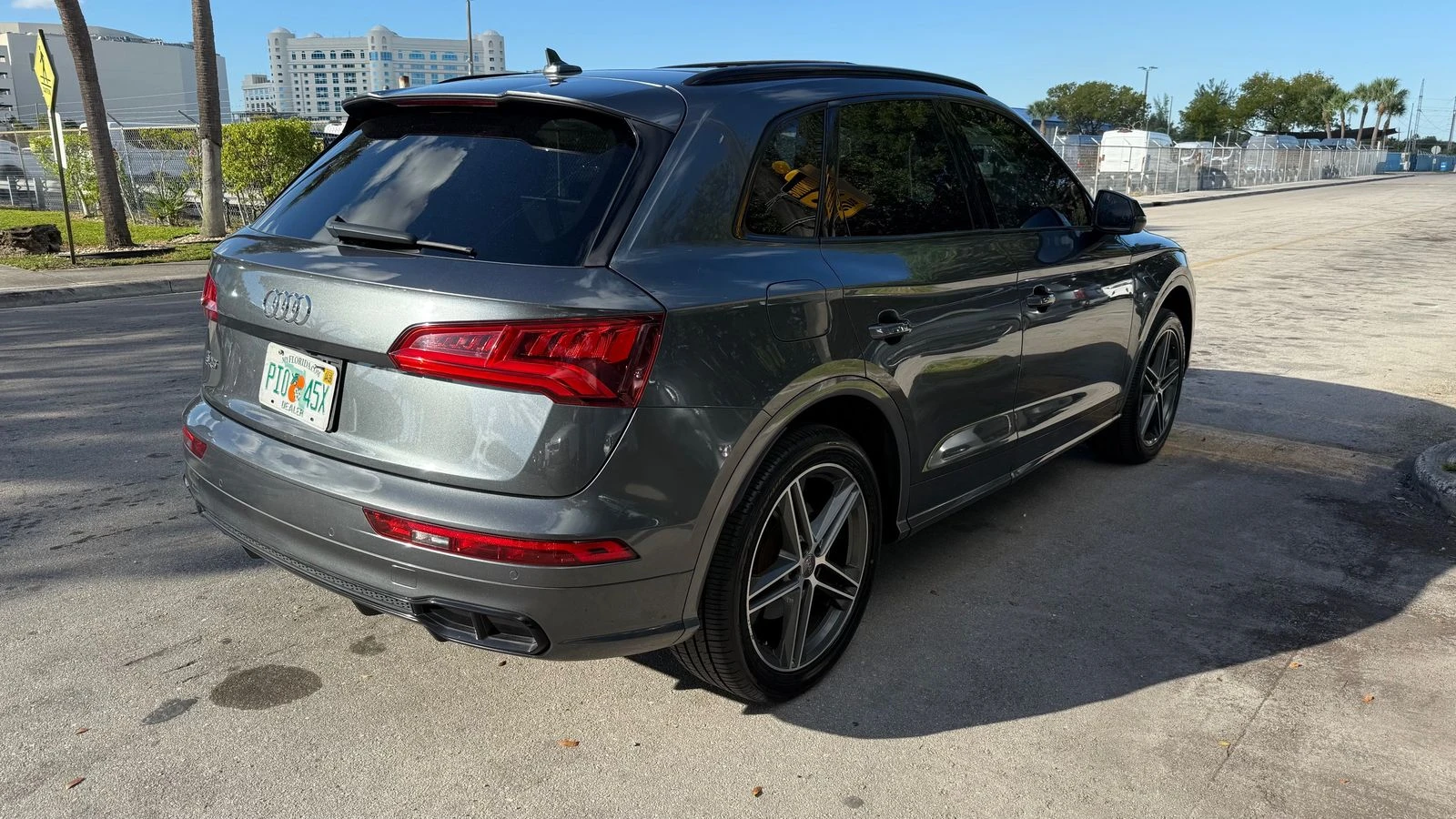 Audi SQ5 Premium Plus - изображение 5