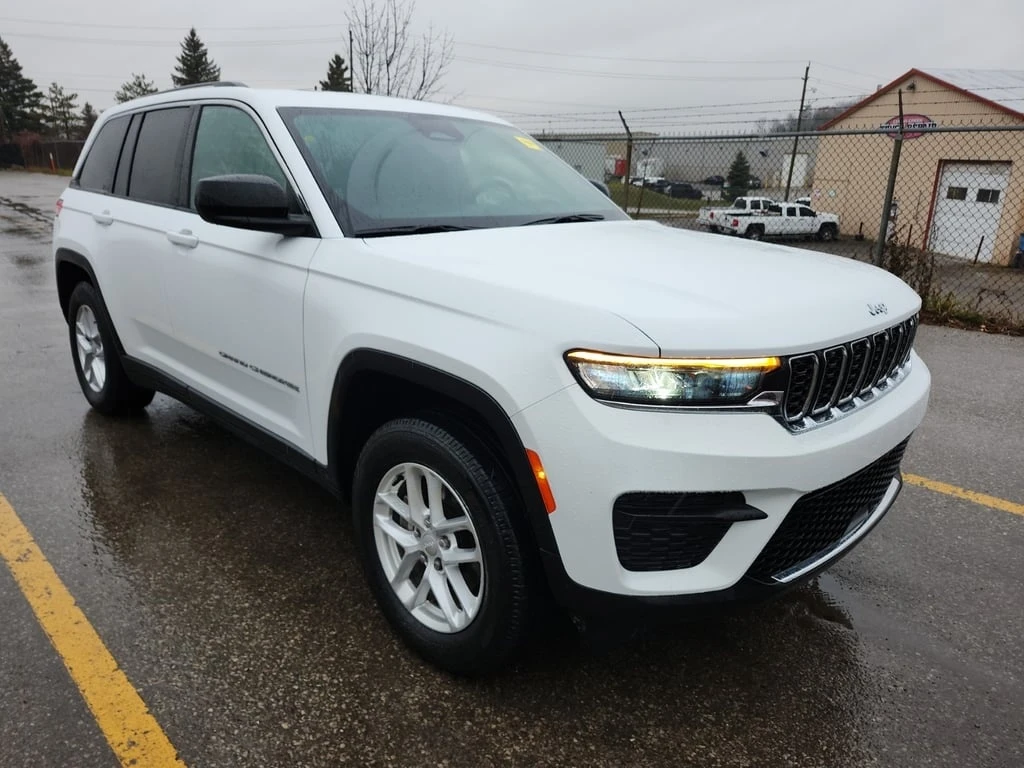 Jeep Grand cherokee * LAREDO * CARFAX *  - изображение 2