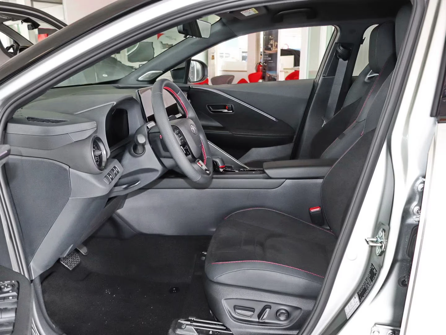 Toyota C-HR 2.0HEV/197HP/GR-SPORT/ACC/MEMORY/CPLAY/KLESS/997f - изображение 5