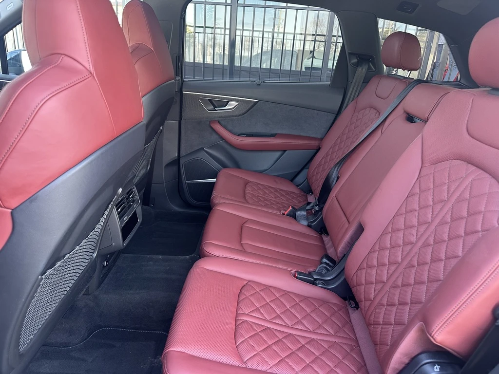 Audi SQ7, снимка 7 - Автомобили и джипове - 53833503