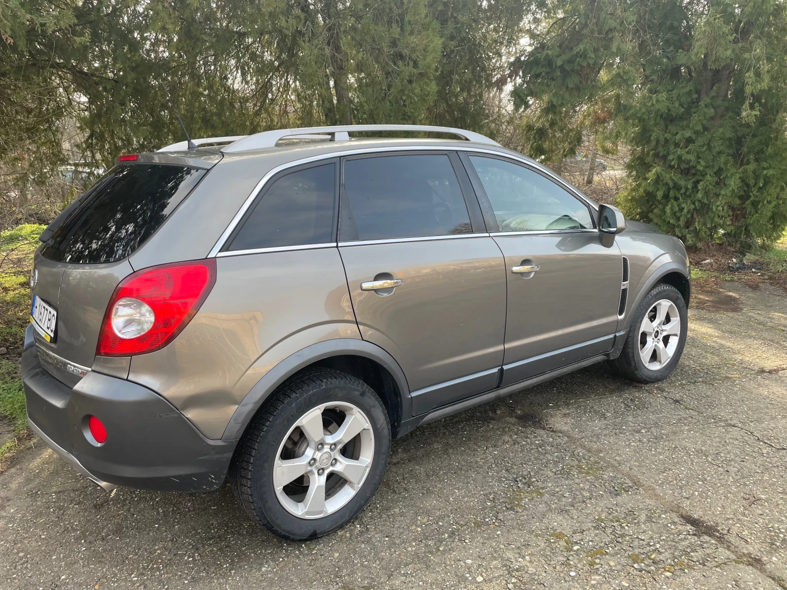 Opel Antara, снимка 9 - Автомобили и джипове - 54069650