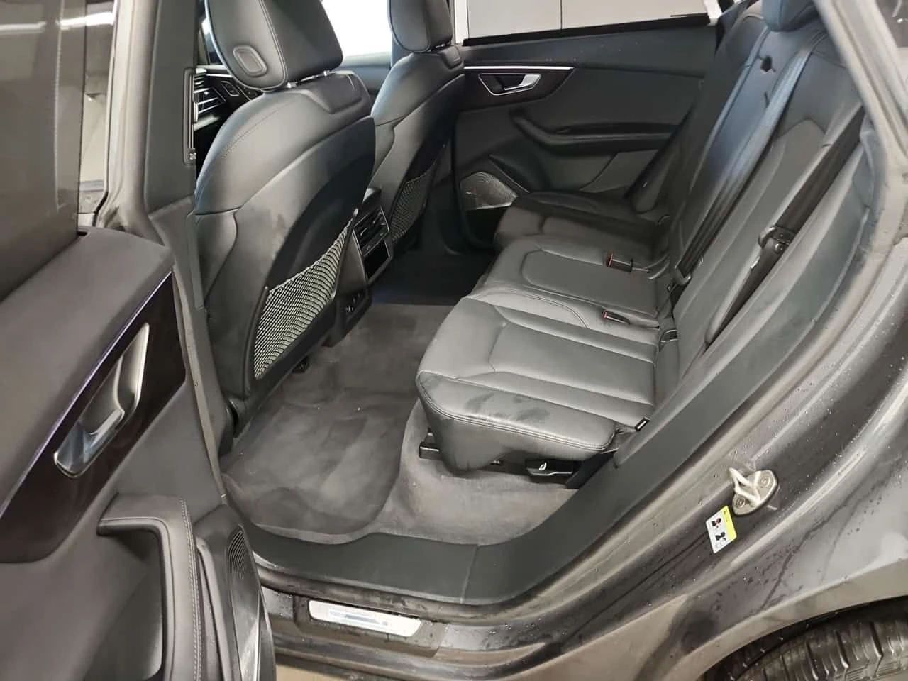 Audi Q8 TECHNIK| BANG & OLUFSEN| HEAD-UP| 360 КАМЕРИ| PANO, снимка 13 - Автомобили и джипове - 54097233