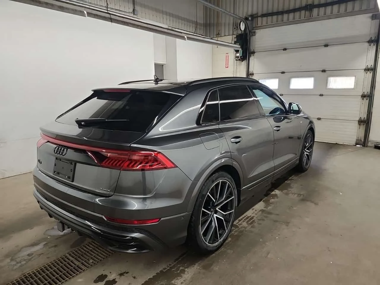 Audi Q8 TECHNIK| BANG & OLUFSEN| HEAD-UP| 360 КАМЕРИ| PANO, снимка 3 - Автомобили и джипове - 54097233