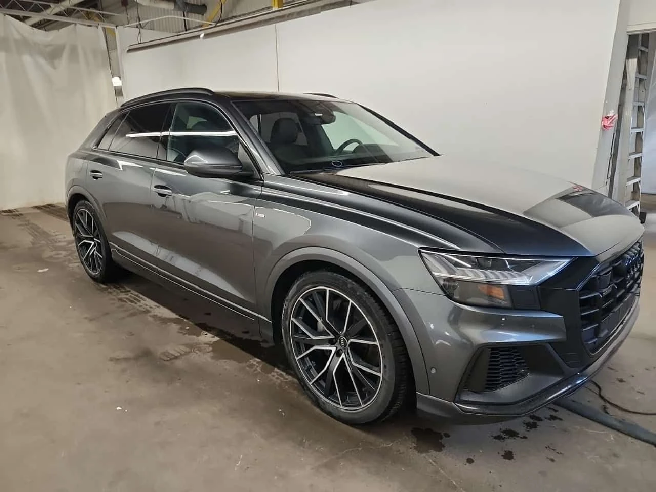 Audi Q8 TECHNIK| BANG & OLUFSEN| HEAD-UP| 360 КАМЕРИ| PANO, снимка 2 - Автомобили и джипове - 54097233