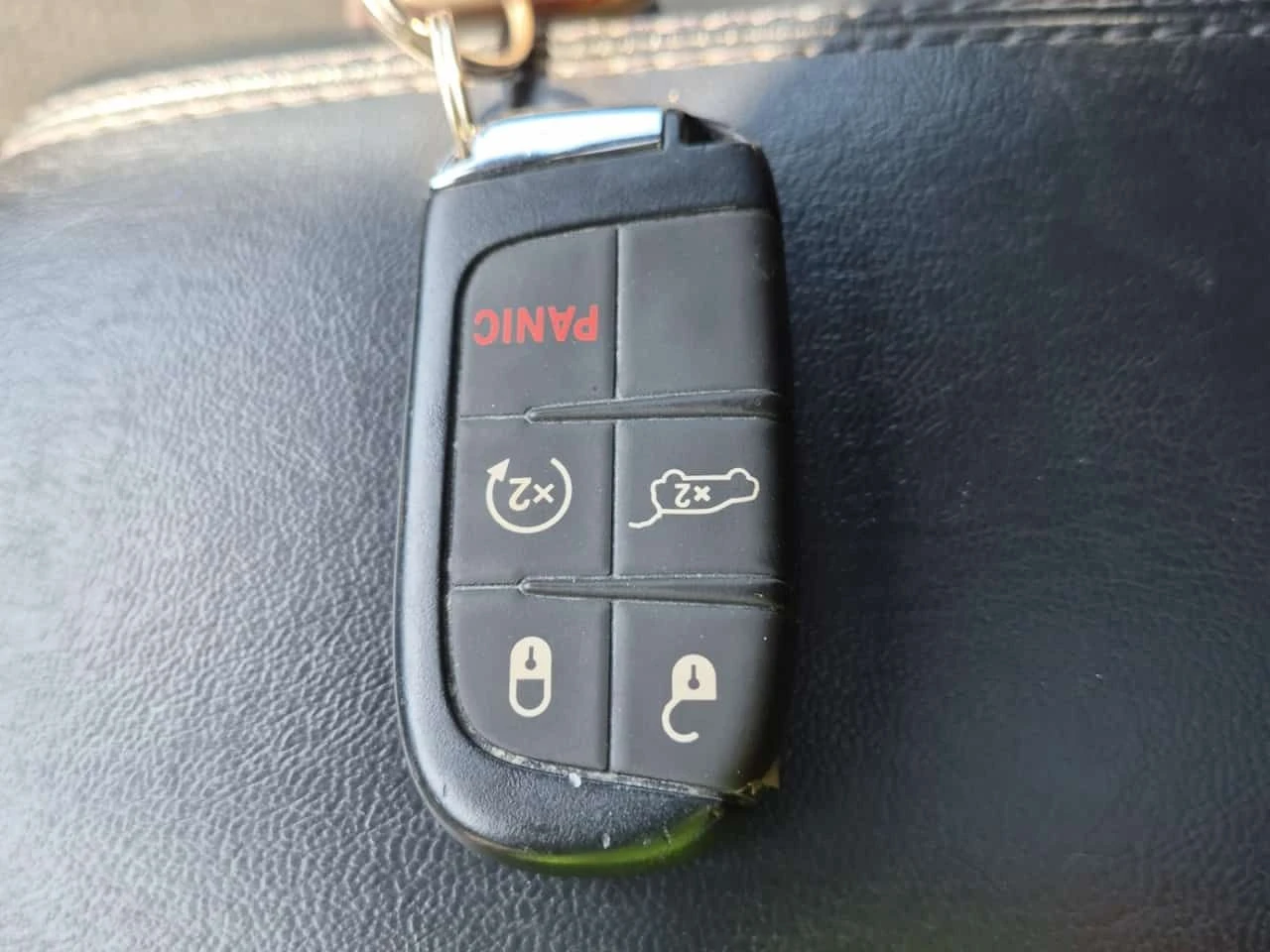 Jeep Compass * TRAILHAWK * REMOTE START* CARPLAY * PANO, снимка 8 - Автомобили и джипове - 54356461