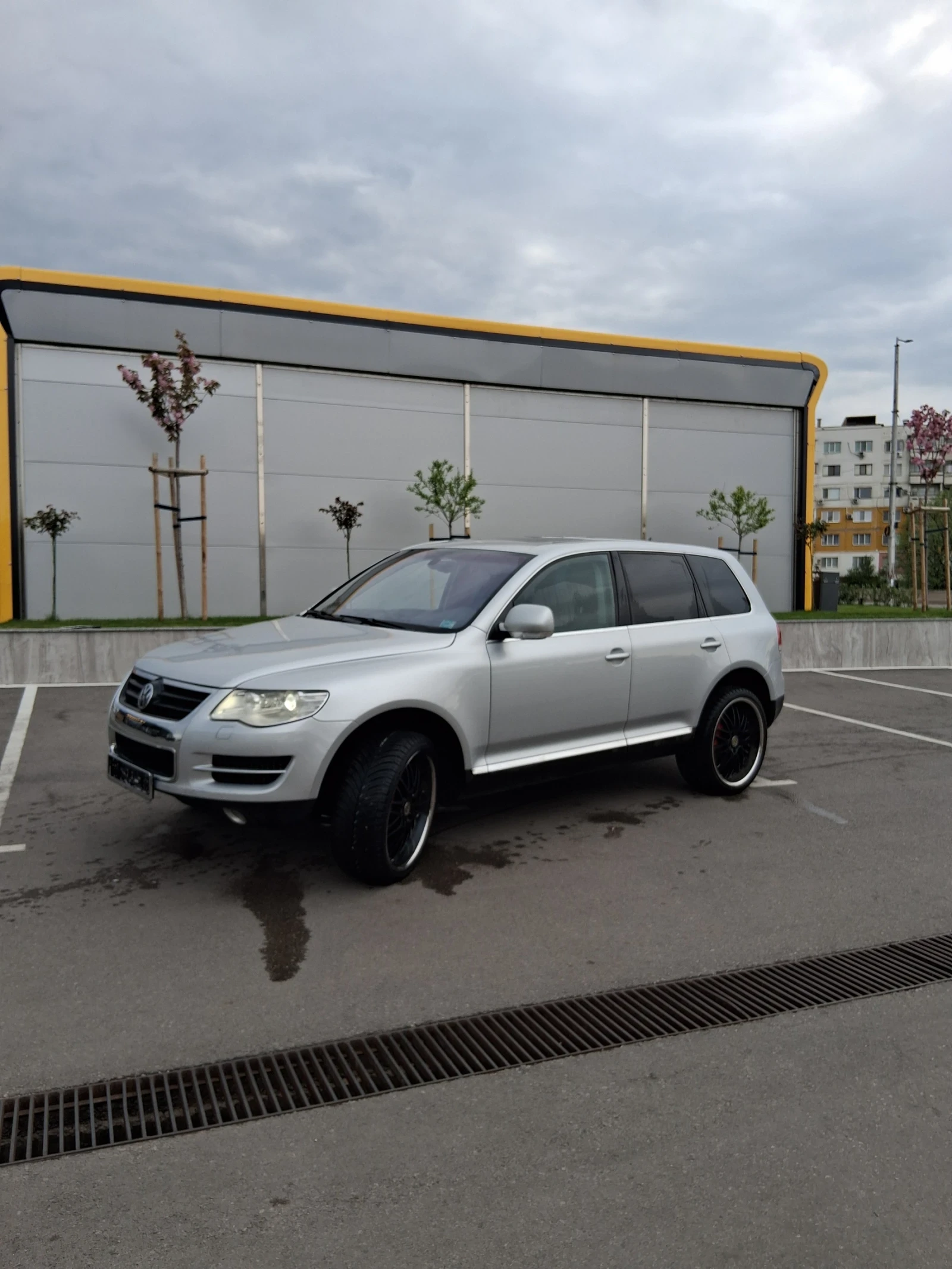 VW Touareg 3.2 240кс , снимка 3 - Автомобили и джипове - 54930850