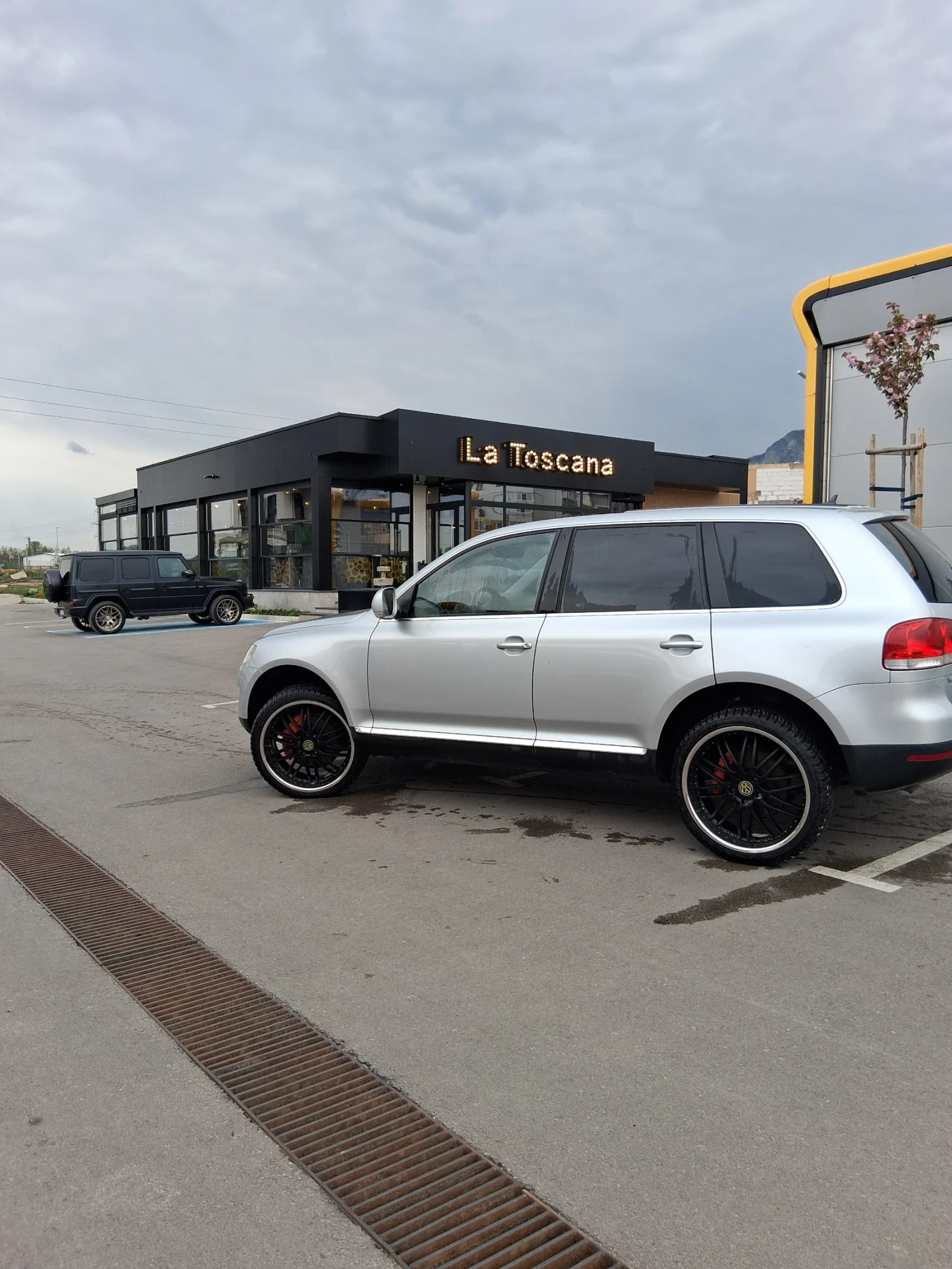 VW Touareg 3.2 240кс , снимка 5 - Автомобили и джипове - 54930850
