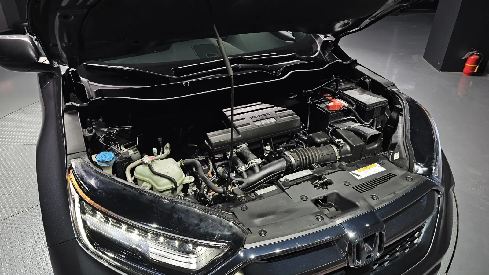 Honda Cr-v 1.5 EX-L 4WD, снимка 16 - Автомобили и джипове - 54943843