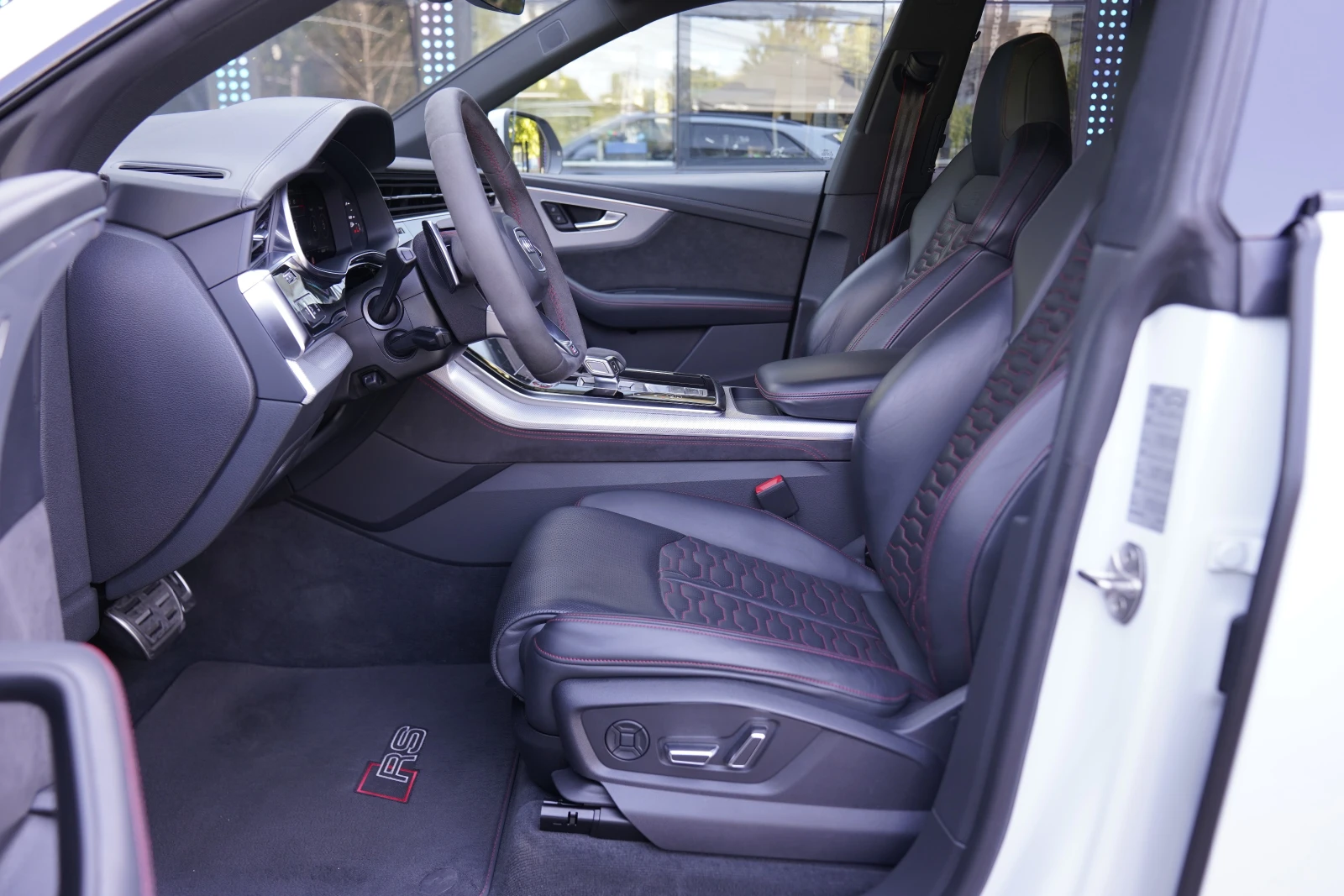 Audi RSQ8 4.0 TFSI V8, снимка 9 - Автомобили и джипове - 54996872