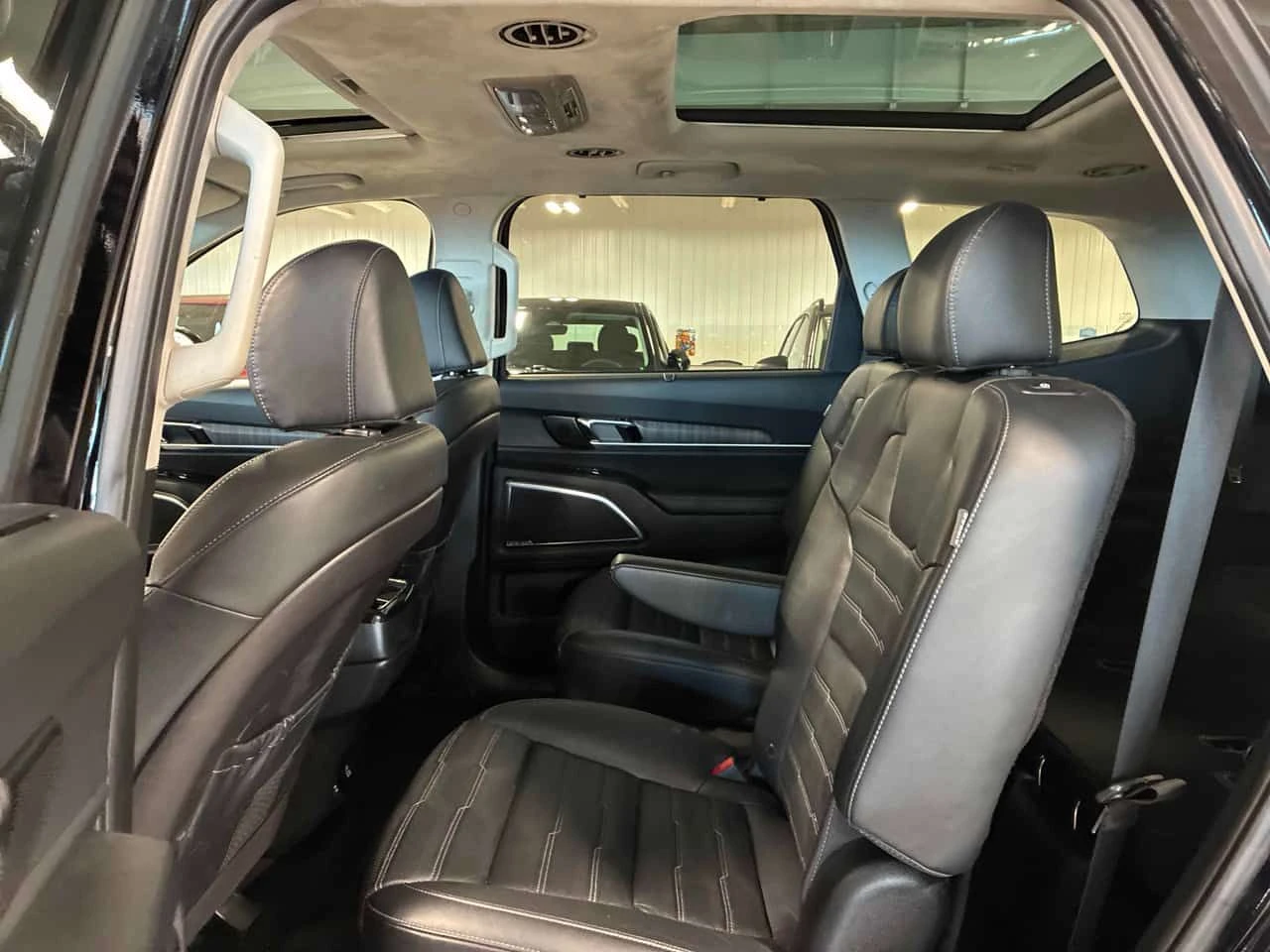 Kia Telluride * AWD * CARFAX * ��� ������������ ������ | Mobile.bg � ����������� 14