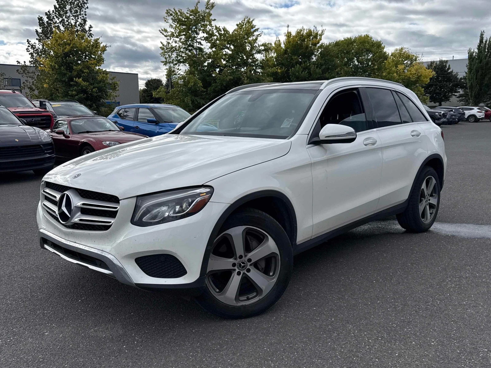Mercedes-Benz GLC 300 4MATIC | CARFAX | АВТОФИНАНСИРАНЕ
