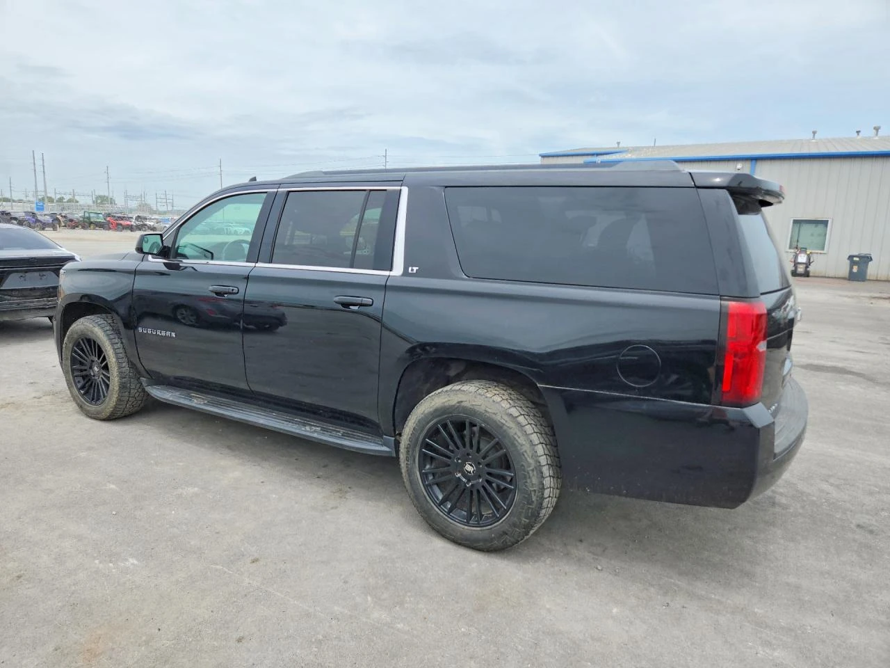 Chevrolet Suburban 5.3l C1500 Lt, снимка 2 - Автомобили и джипове - 56145378