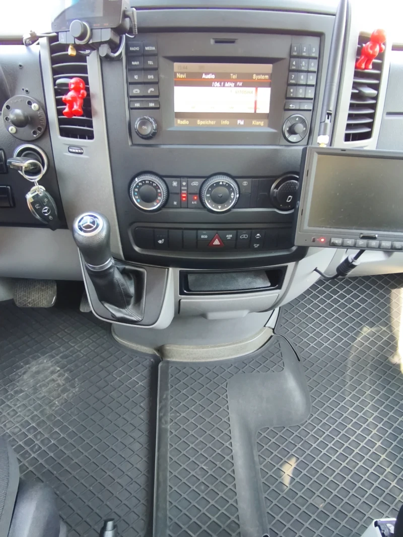 Mercedes-Benz Sprinter 319 CDI СПЕЦИАЛЕН АВТОВОЗ , снимка 14 - Бусове и автобуси - 50700615
