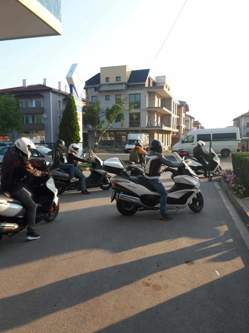 Honda Silver Wing 400, снимка 2 - Мотоциклети и мототехника - 53248953