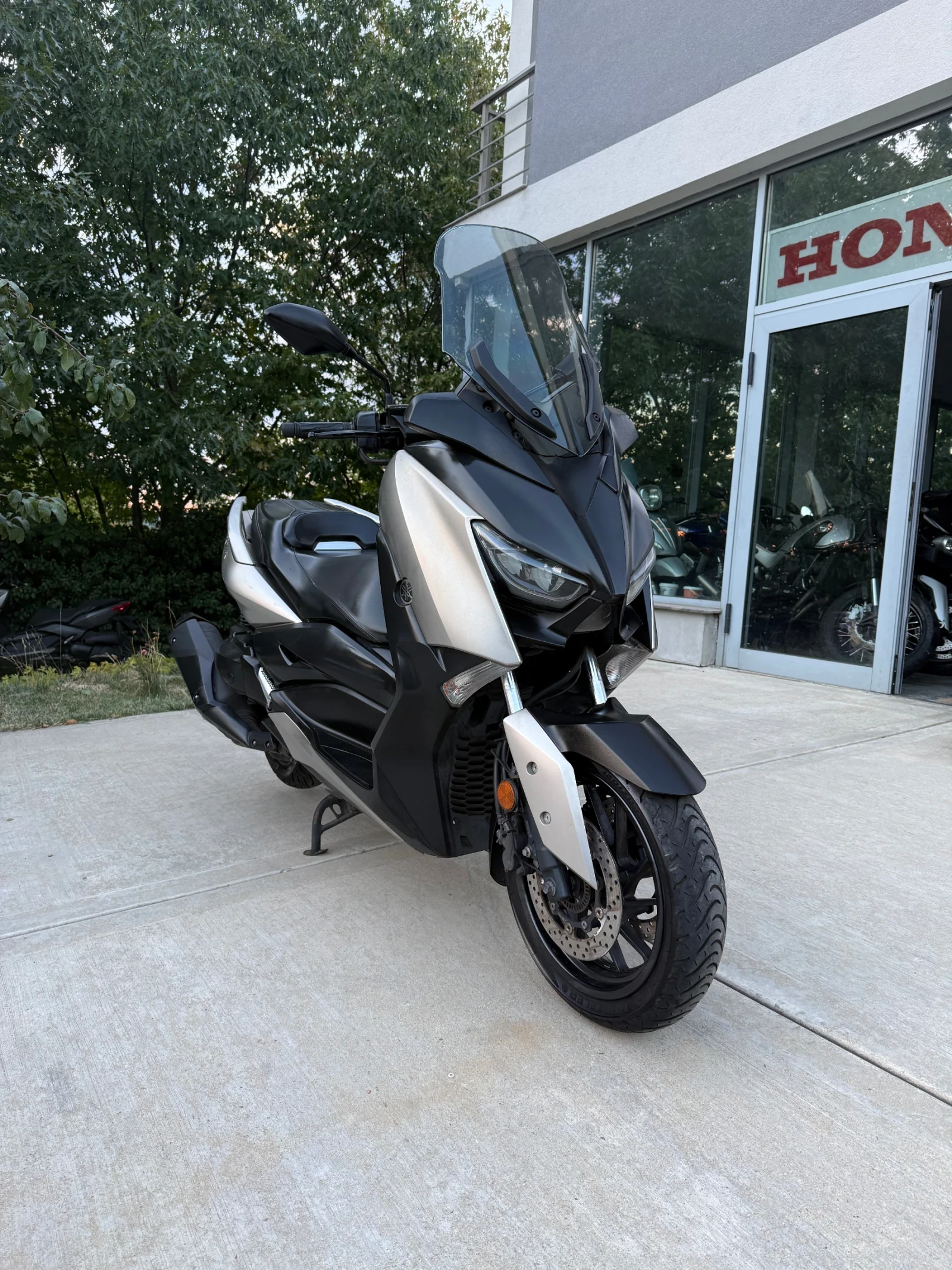 Yamaha X-max LED 400 2017, снимка 2 - Мотоциклети и мототехника - 56132861