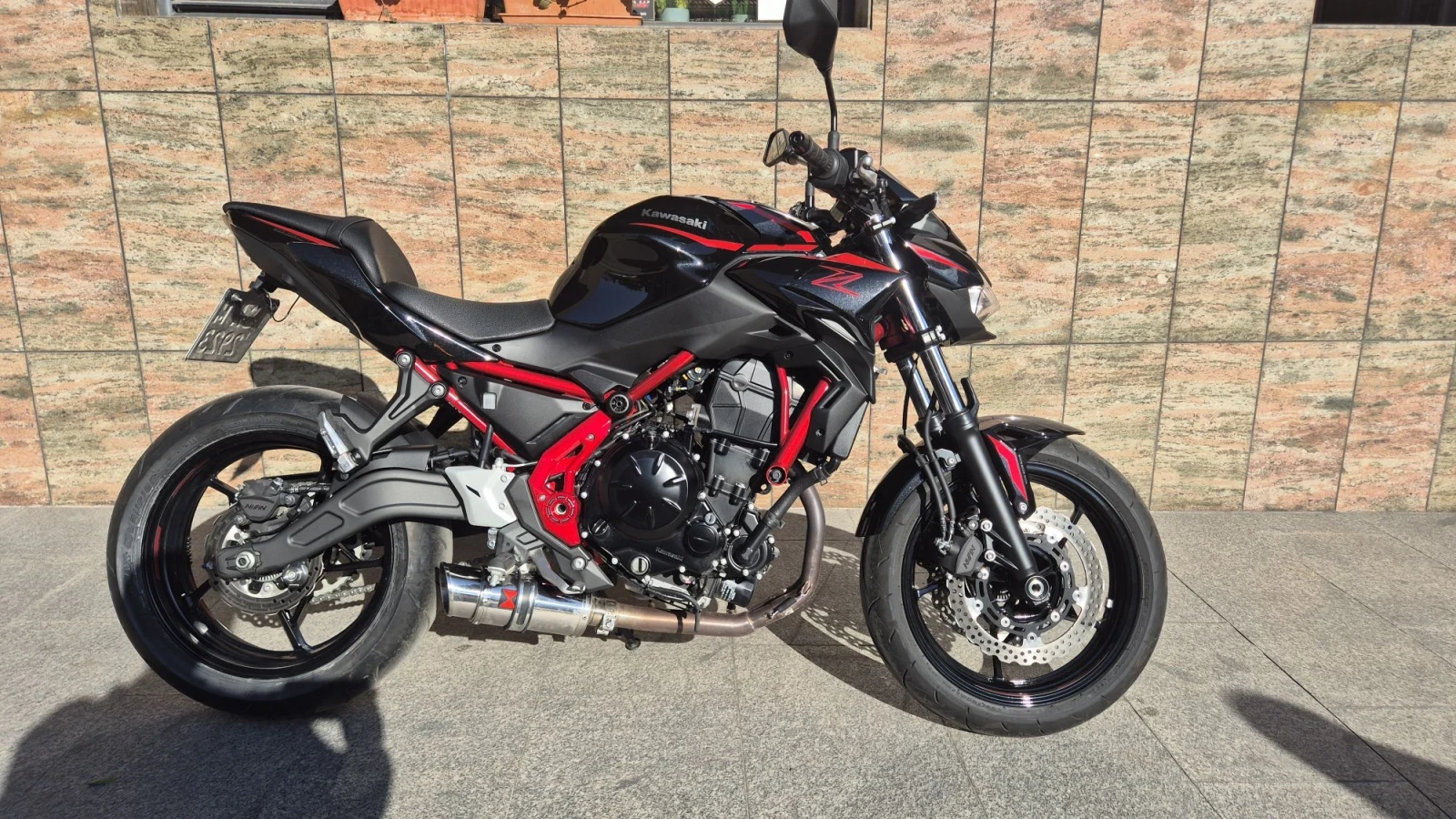 Kawasaki Z 650, снимка 9 - Мотоциклети и мототехника - 56602695