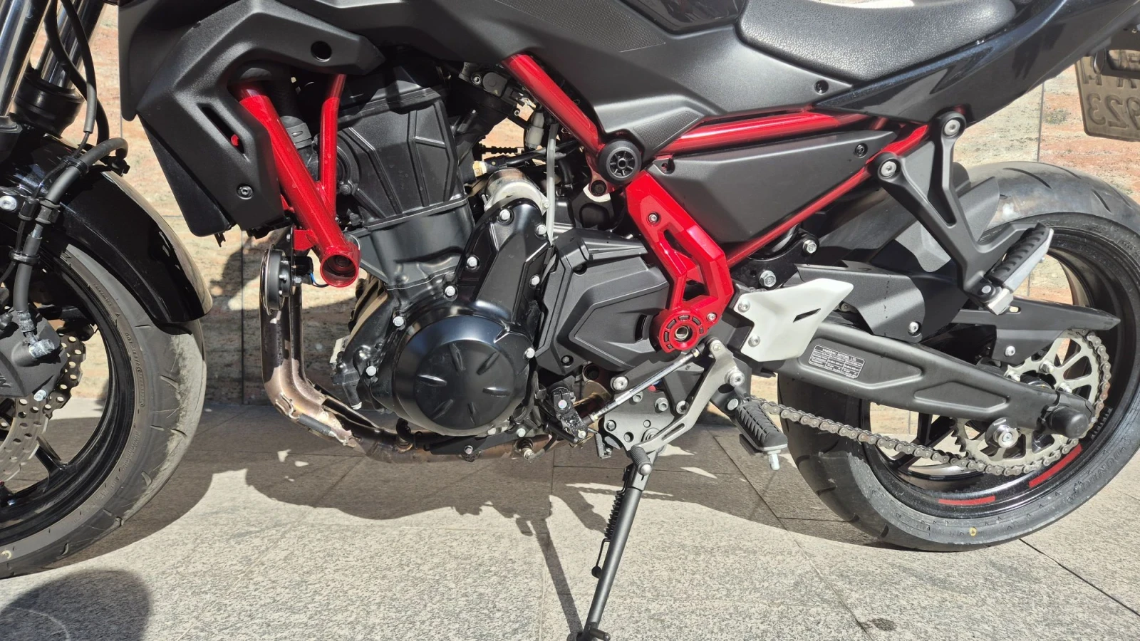 Kawasaki Z 650, снимка 4 - Мотоциклети и мототехника - 56602695