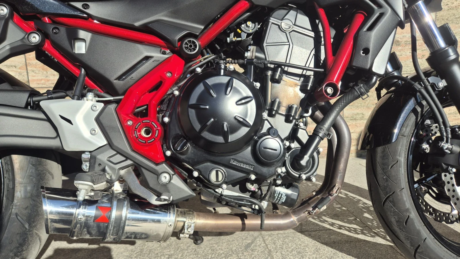 Kawasaki Z 650, снимка 15 - Мотоциклети и мототехника - 56602695