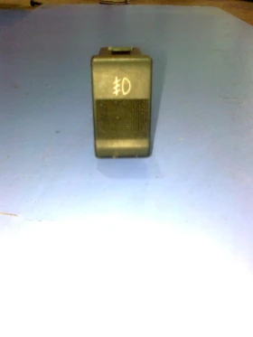 ����� �� �������� �� ����� (3) �� ���� 100 �� ����� �����