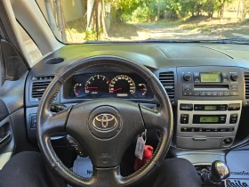 Toyota Corolla verso 2.0D, снимка 16