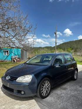 Обява за продажба на VW Golf 2.0TDI 140кс , 2004 година , ръчни скорости ! ~3 900 лв. - изображение 1
